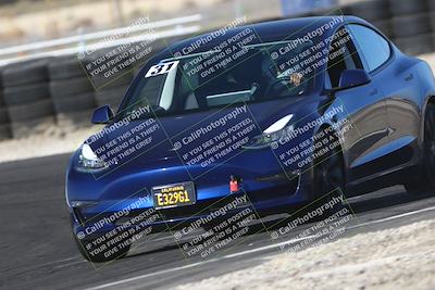 media/Nov-08-2025-Speed Ventures (Sat) [[1c7a6332f5]]/TC B/Session 3 (Turn 1)/